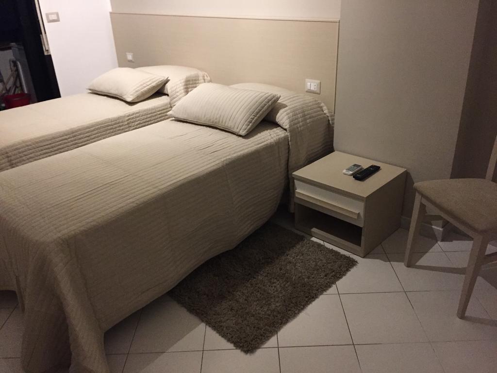 Appartamento 403 Mesina Habitación foto